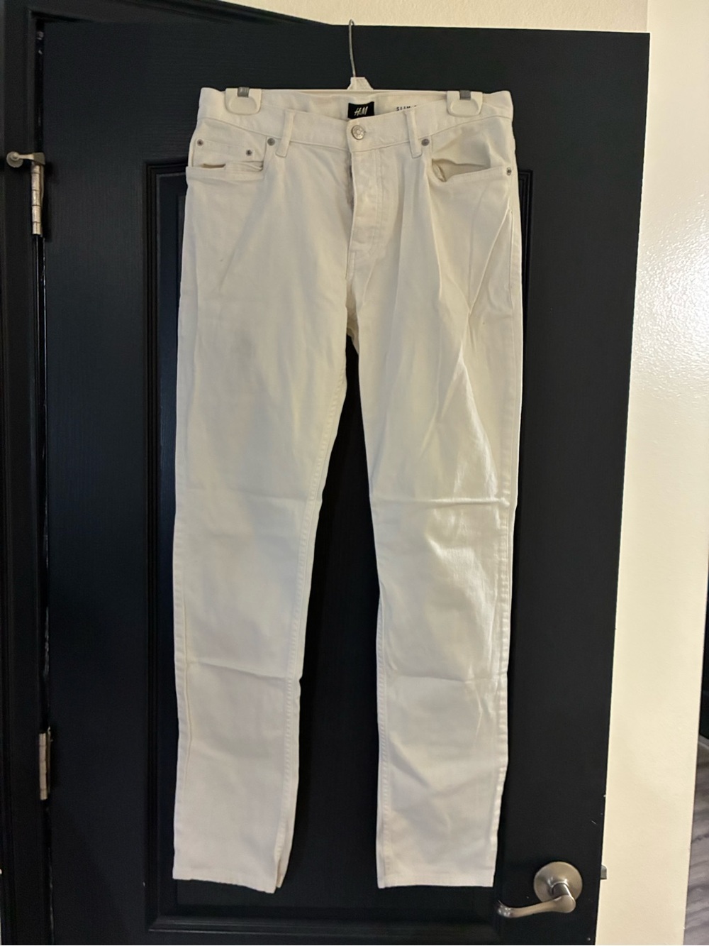 H&M Off-White Slim Straight Jeans